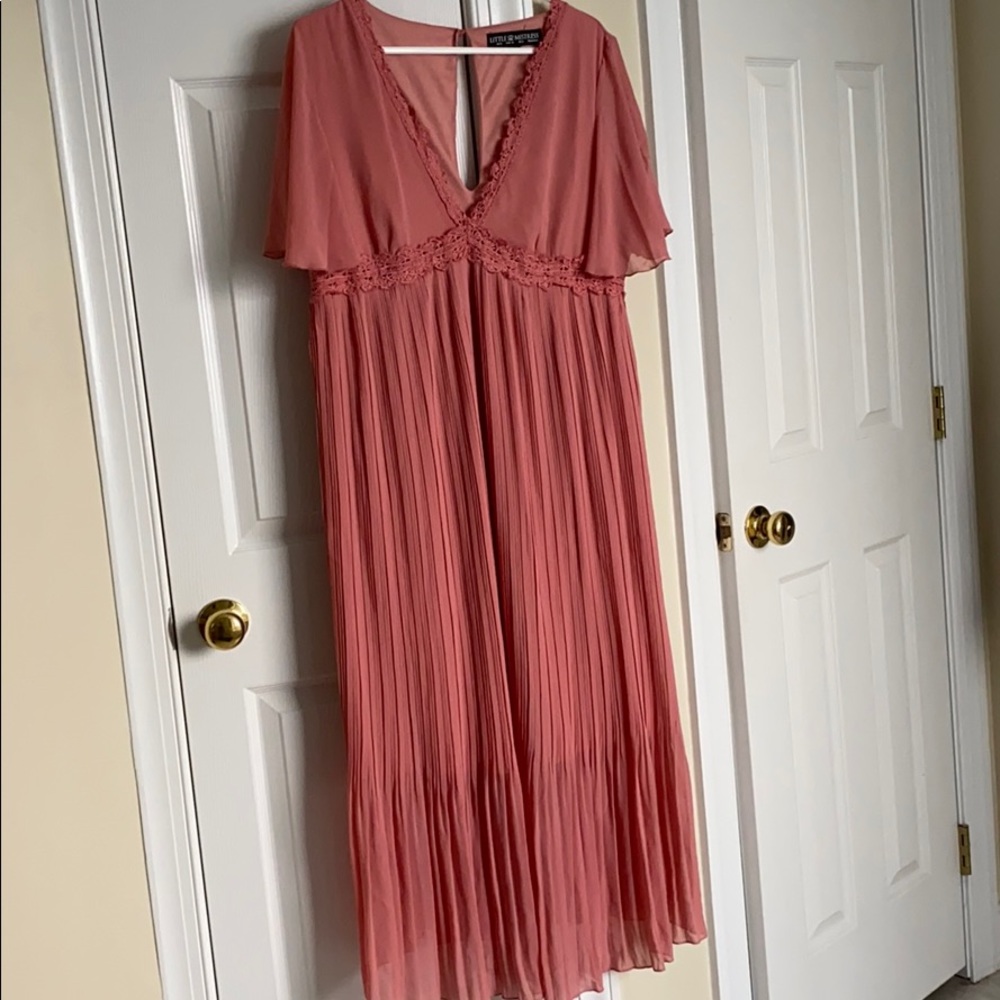 Beautiful maternity dress